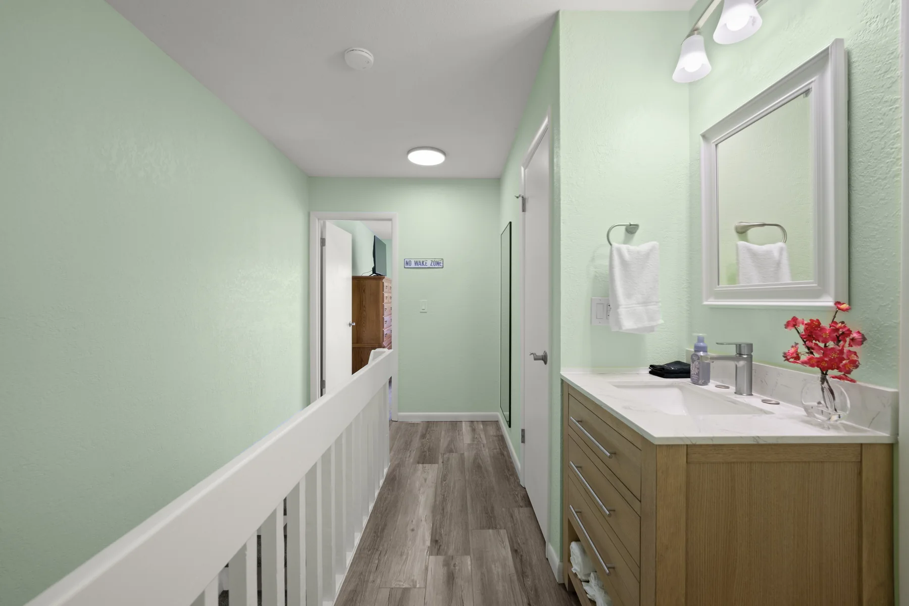 Pointe Landing vacation rental interior, amenity, or Lake Holiday view — photo 31