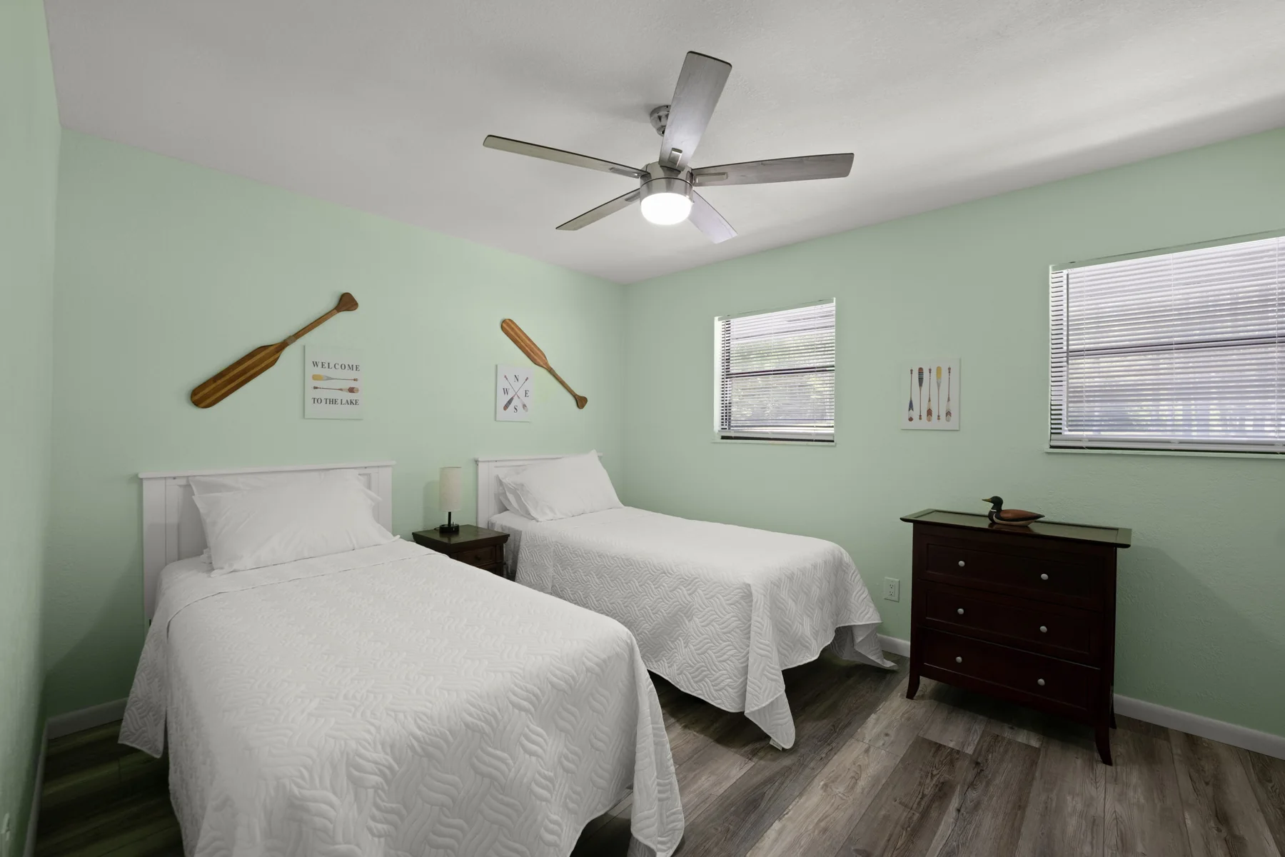Pointe Landing vacation rental interior, amenity, or Lake Holiday view — photo 32