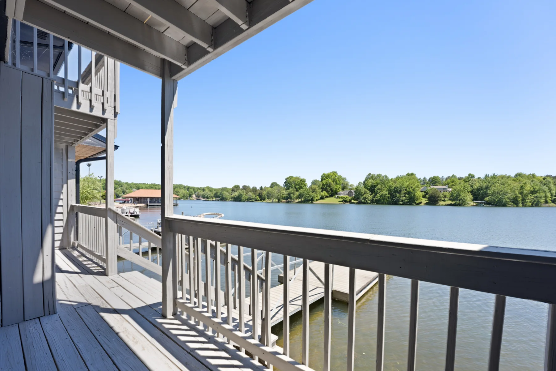 Pointe Landing vacation rental interior, amenity, or Lake Holiday view — photo 36
