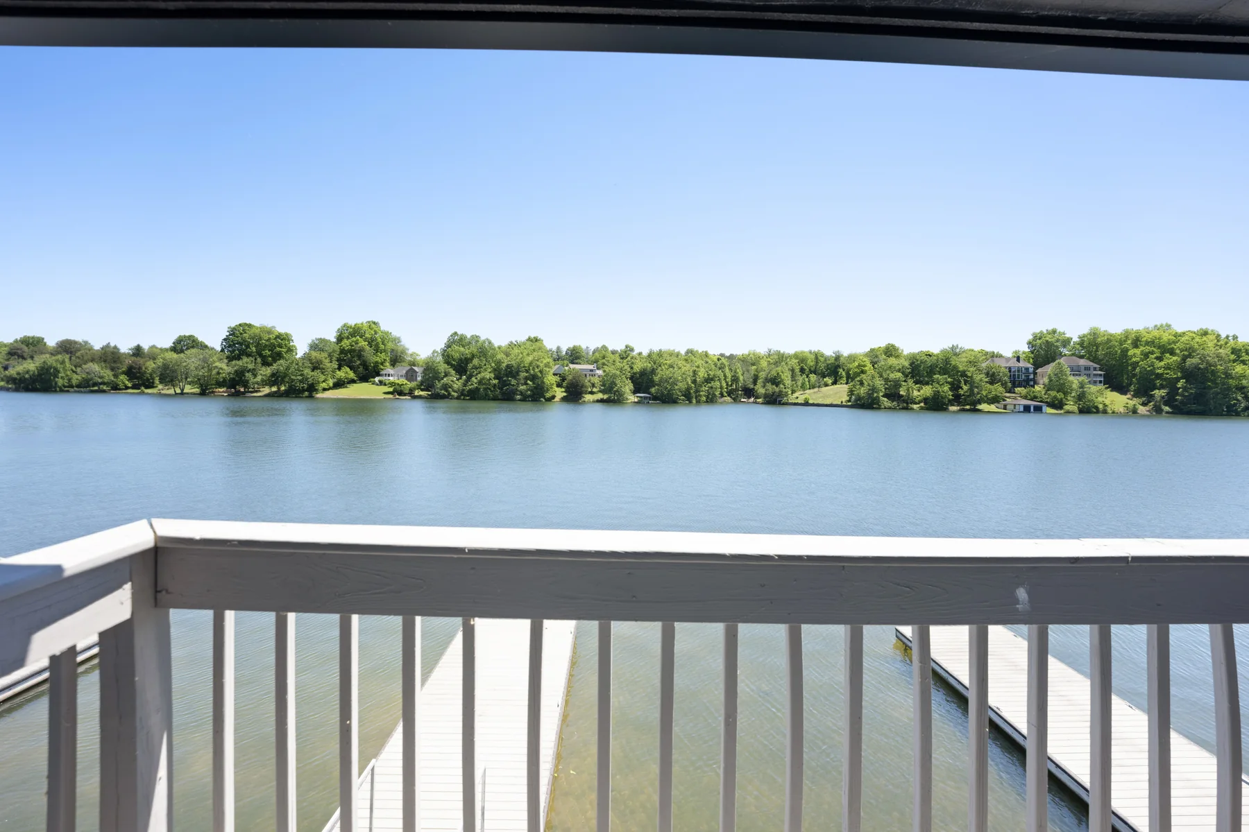 Pointe Landing vacation rental interior, amenity, or Lake Holiday view — photo 38